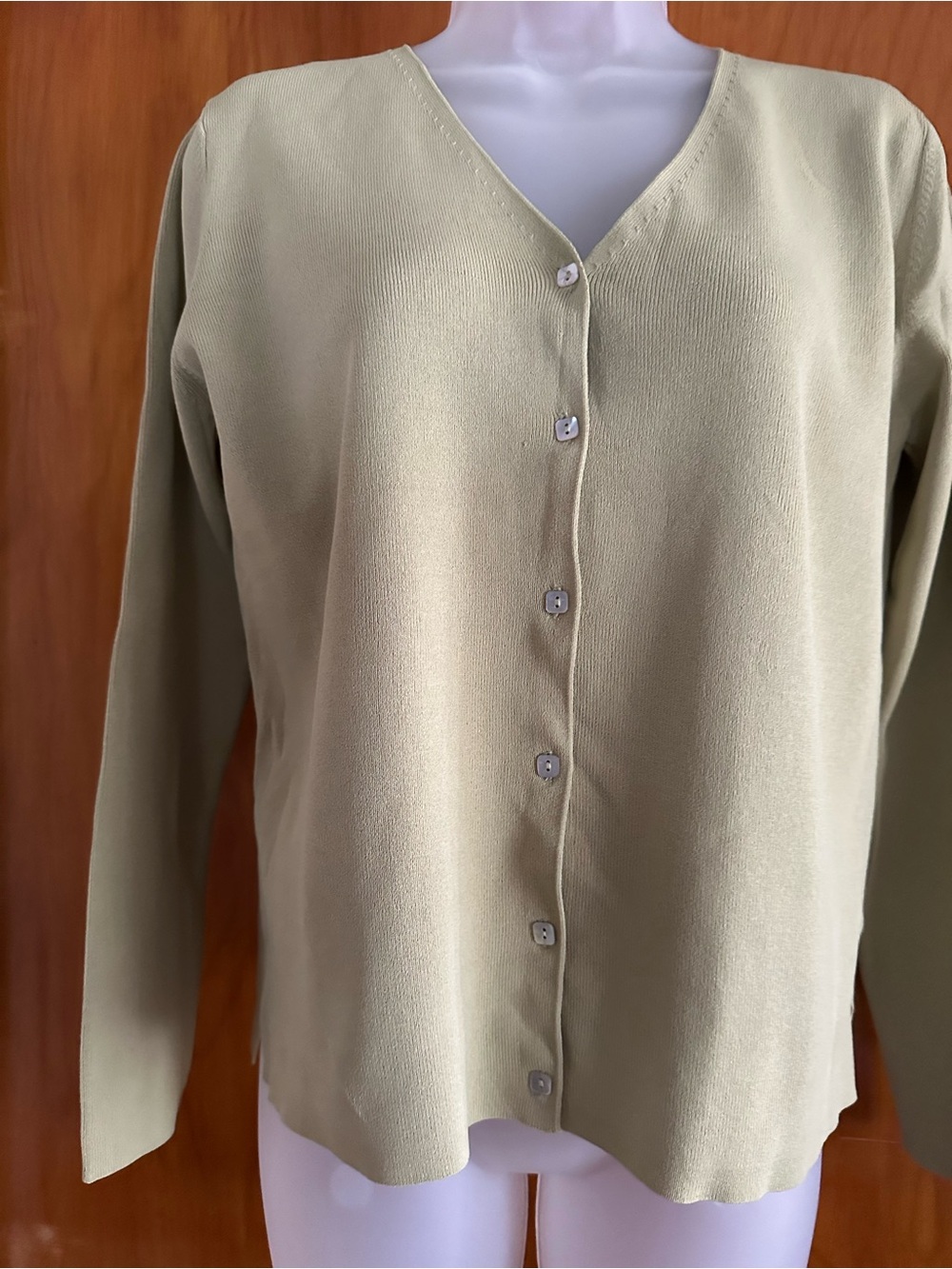 Joseph A Sage Green V Neck Cardigan Sweater Medium NWT